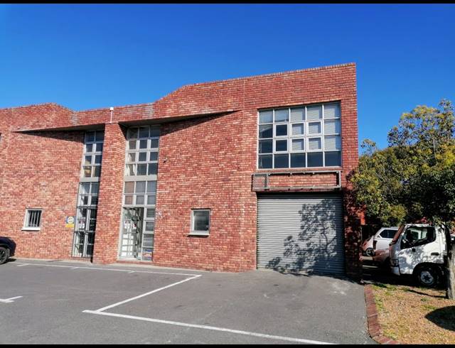 296M² WAREHOUSE TO LET IN BEACONVALE